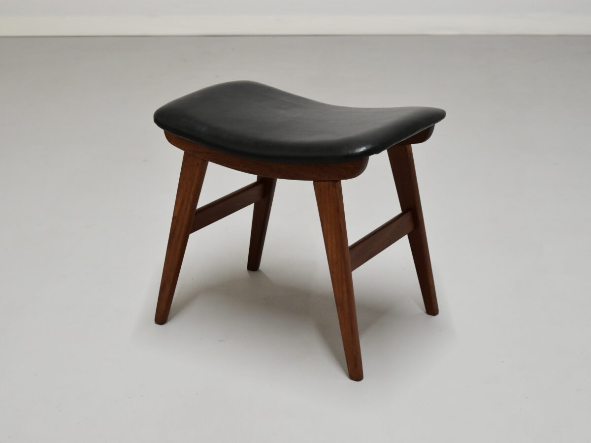 スツール/オットマン/チーク