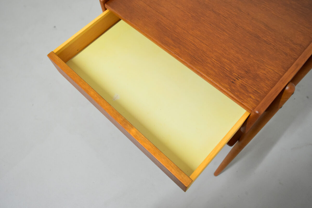 AB Carlstrom＆CO社 ナイトテーブル スウェーデン製 北欧家具 Side Table サイドテーブル/ スウェーデン 1960～70's（送料