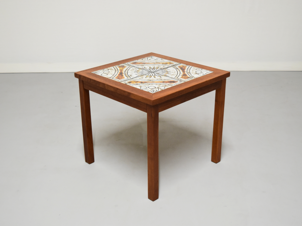 サイドテーブル/タイルテーブル/コーヒーテーブル/リビングテーブル/サイドテーブルwithタイル