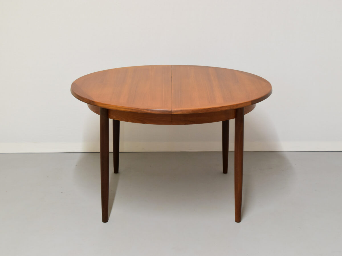 ラウンドテーブル/ダイニングテーブル/エクステンションテーブル/チーク