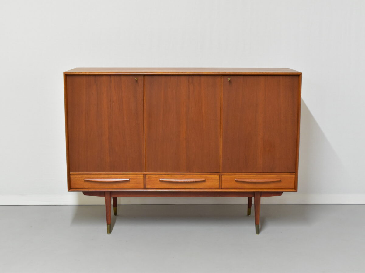 サイドボード/リビングボード/キャビネット/チーク