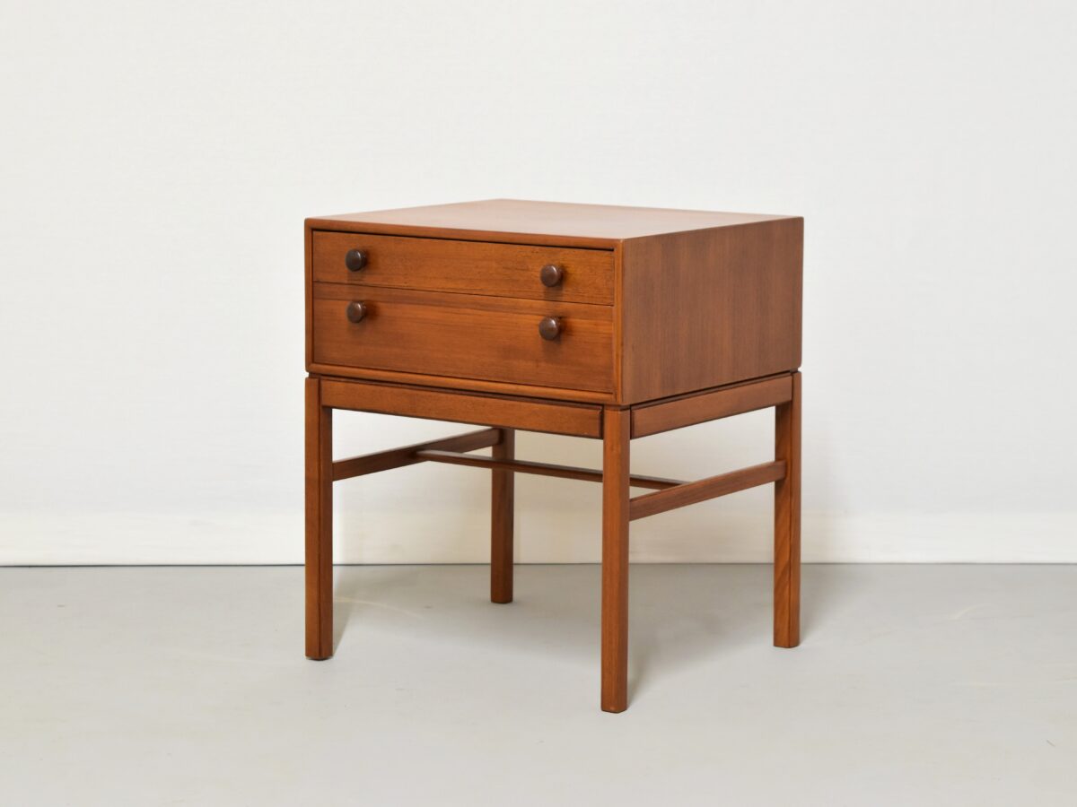 ベッドサイドテーブル/チェスト/CASINO/Sven Engstrom & Gunnar Myrstrand