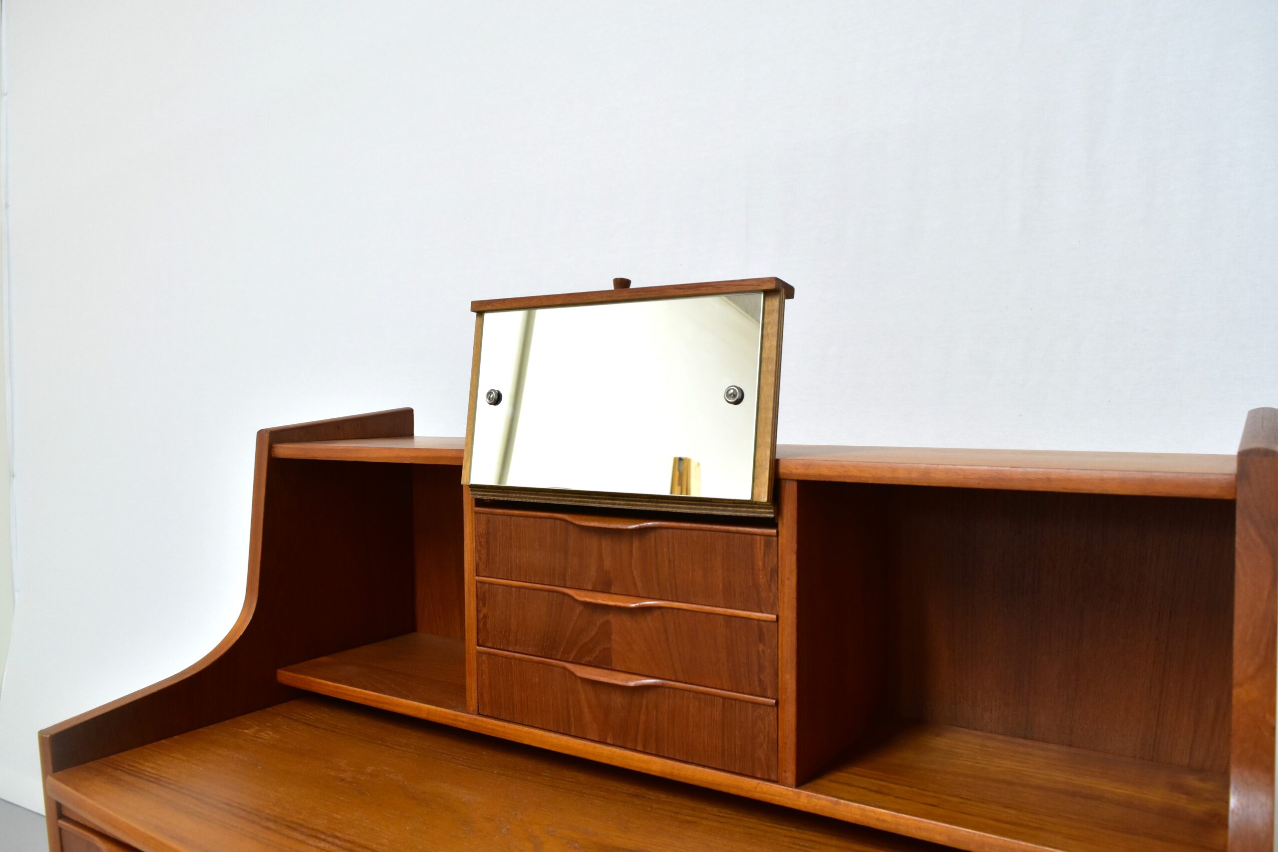 ビューロー/チーク - 画像 (11)