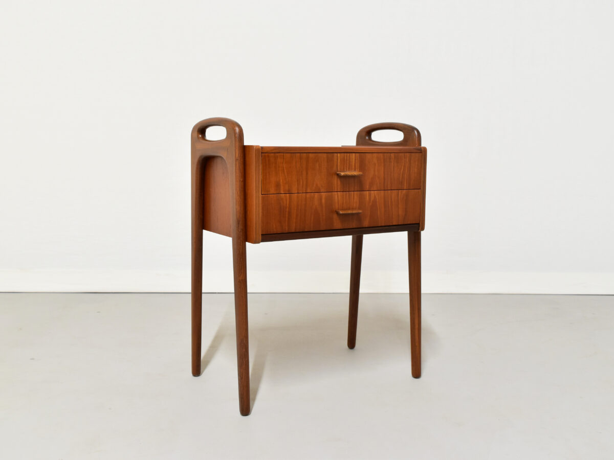 ベッドサイドテーブル/チェスト/チーク